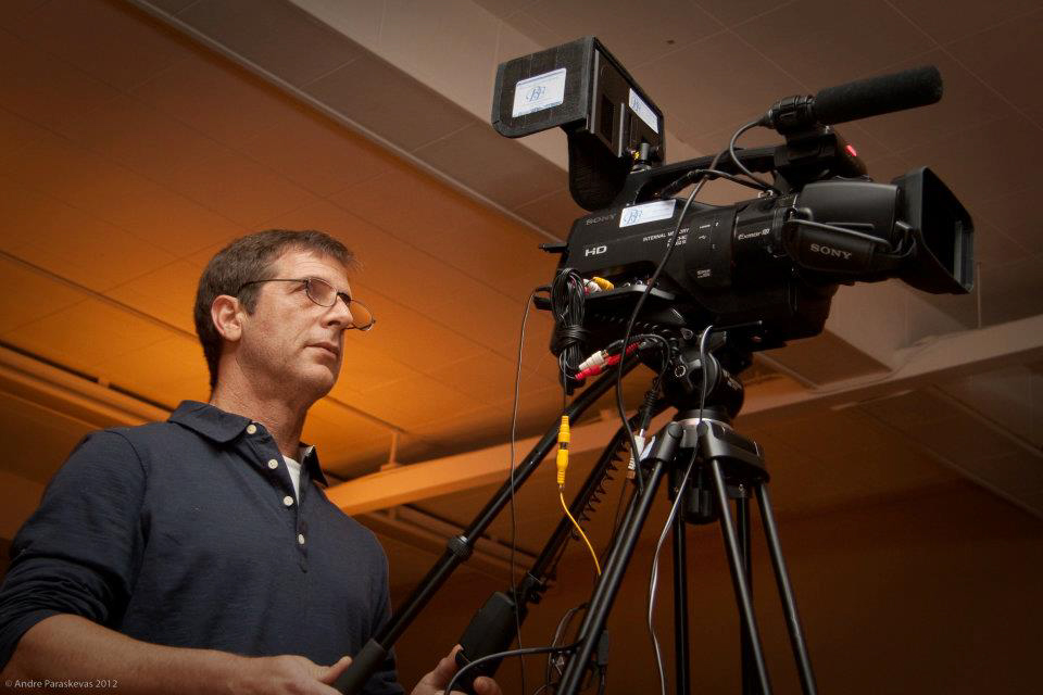 408932_369007759777214_808585629_n